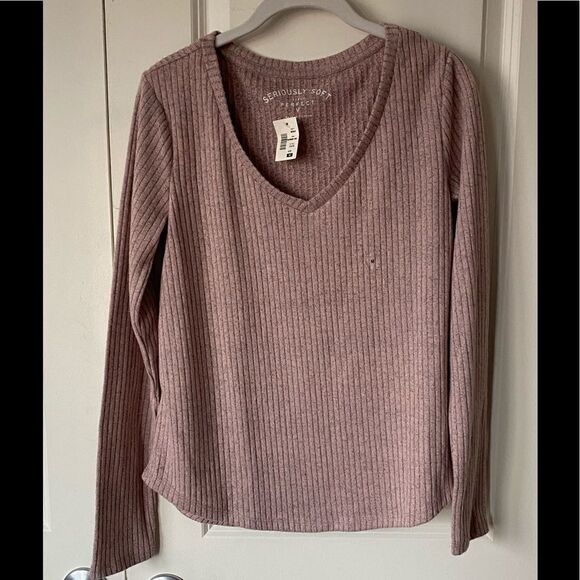 Aero Seriously Soft Perfect V Long Sleeve Tee - Picture 2 of 5